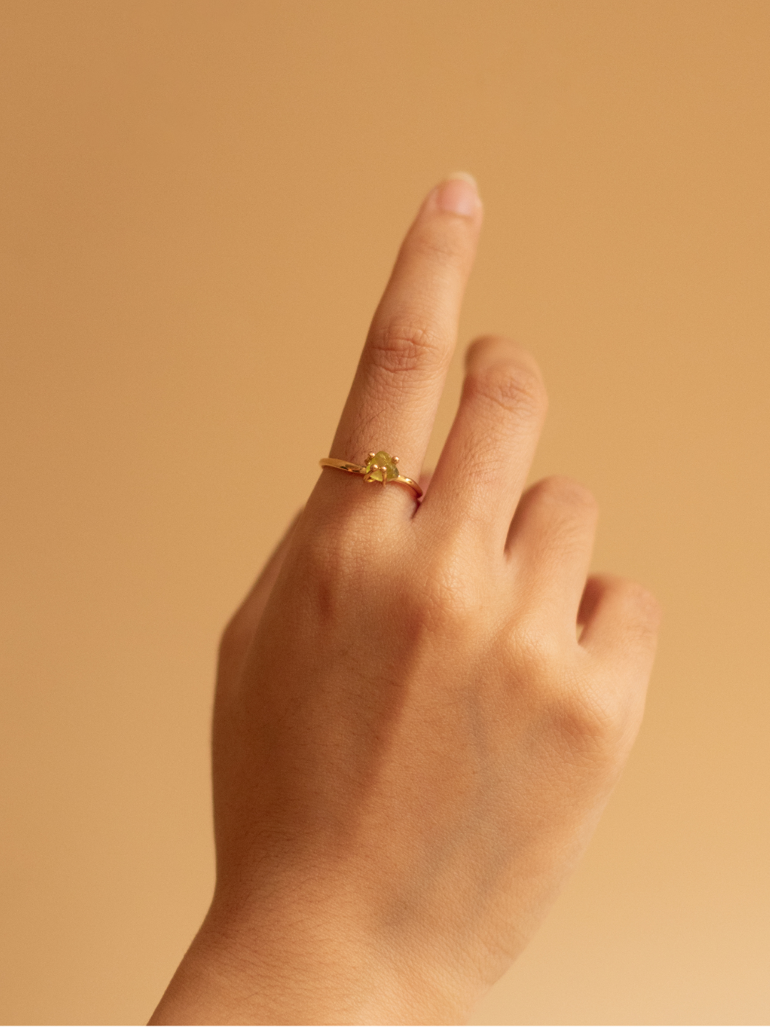 Bumi Ring - Petite Peridot