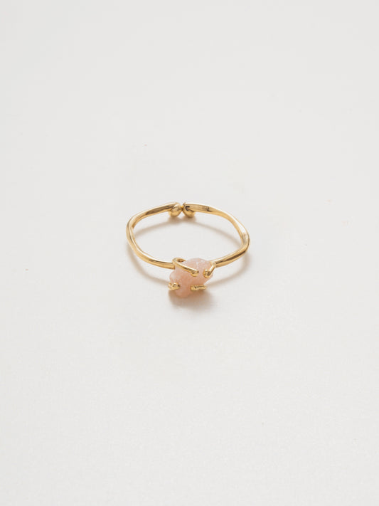 Bumi Ring - Petite Rose Quartz