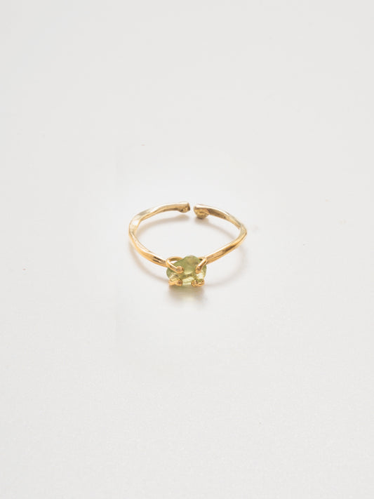 Bumi Ring - Petite Peridot