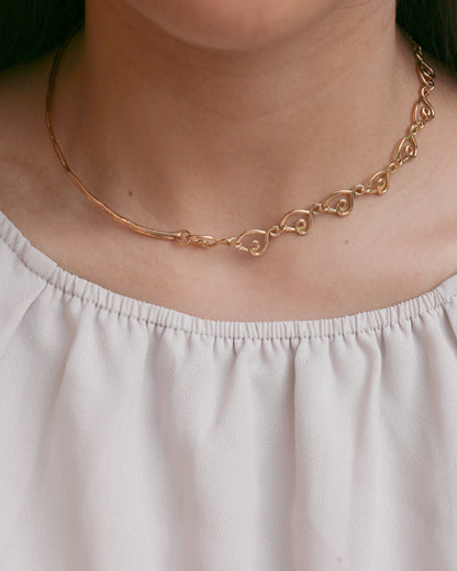 Seroja Chain Necklace