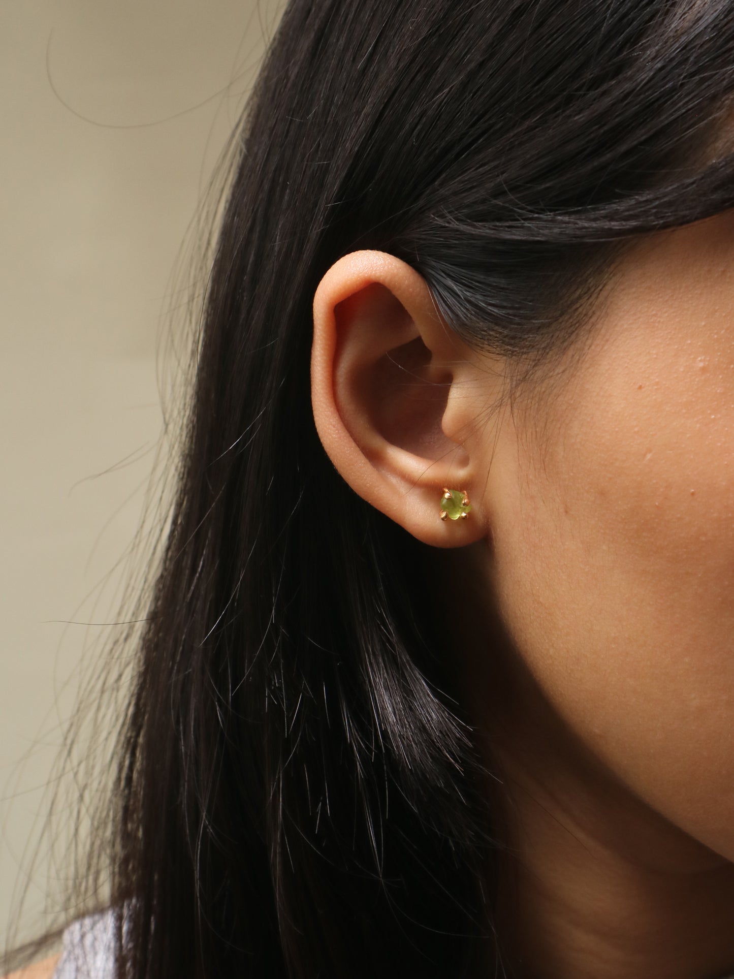 Bumi Studs Peridot