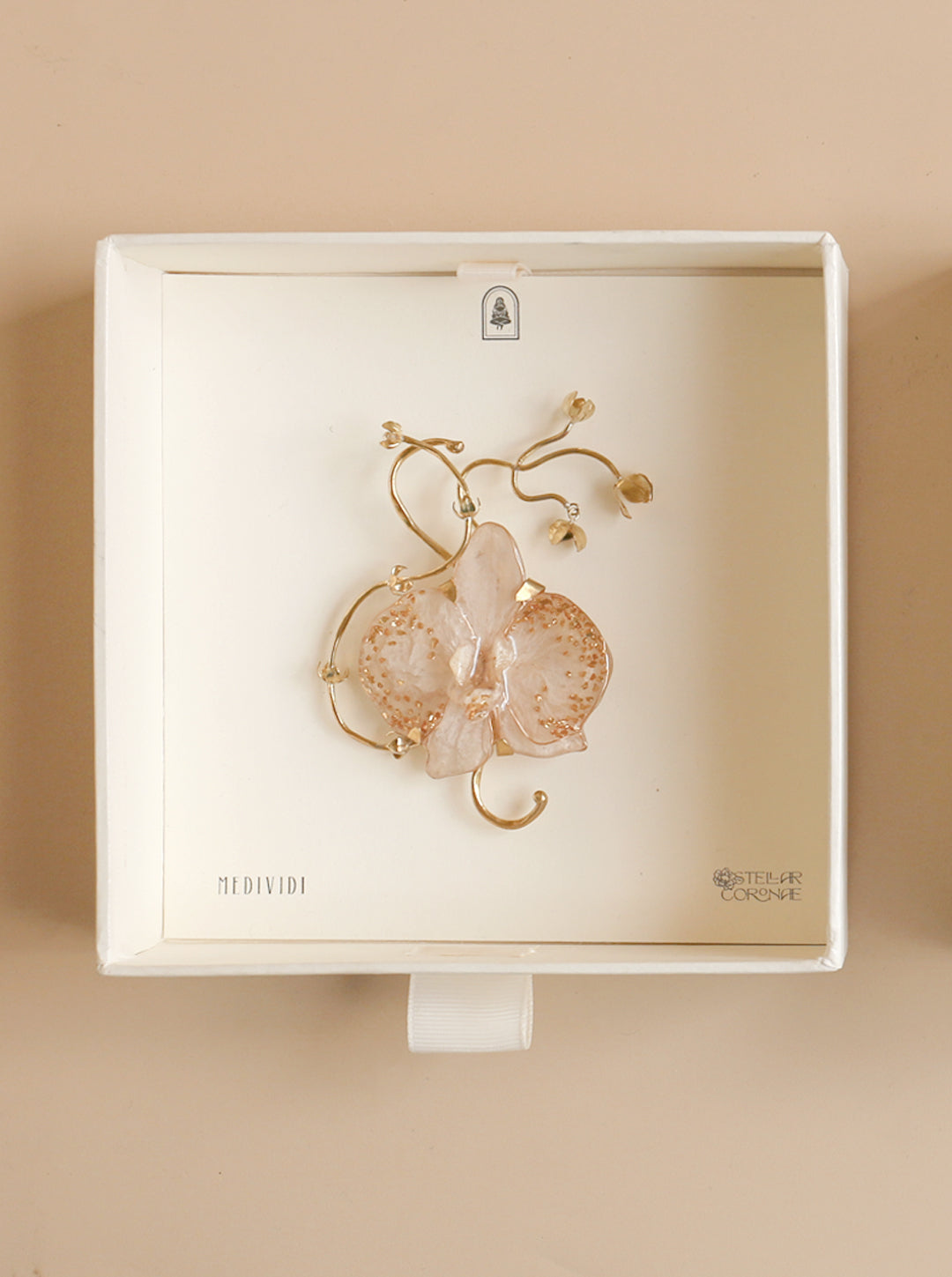 Seruni Brooch